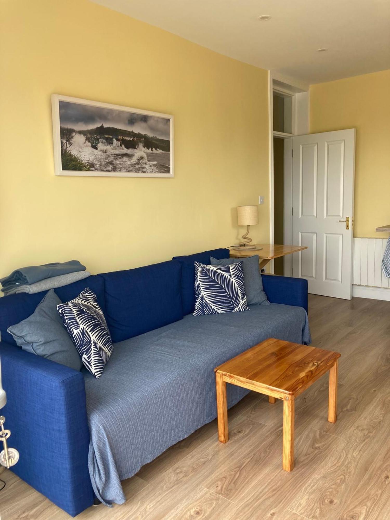 Beautiful One Bed With Stunning Sea View Apartment